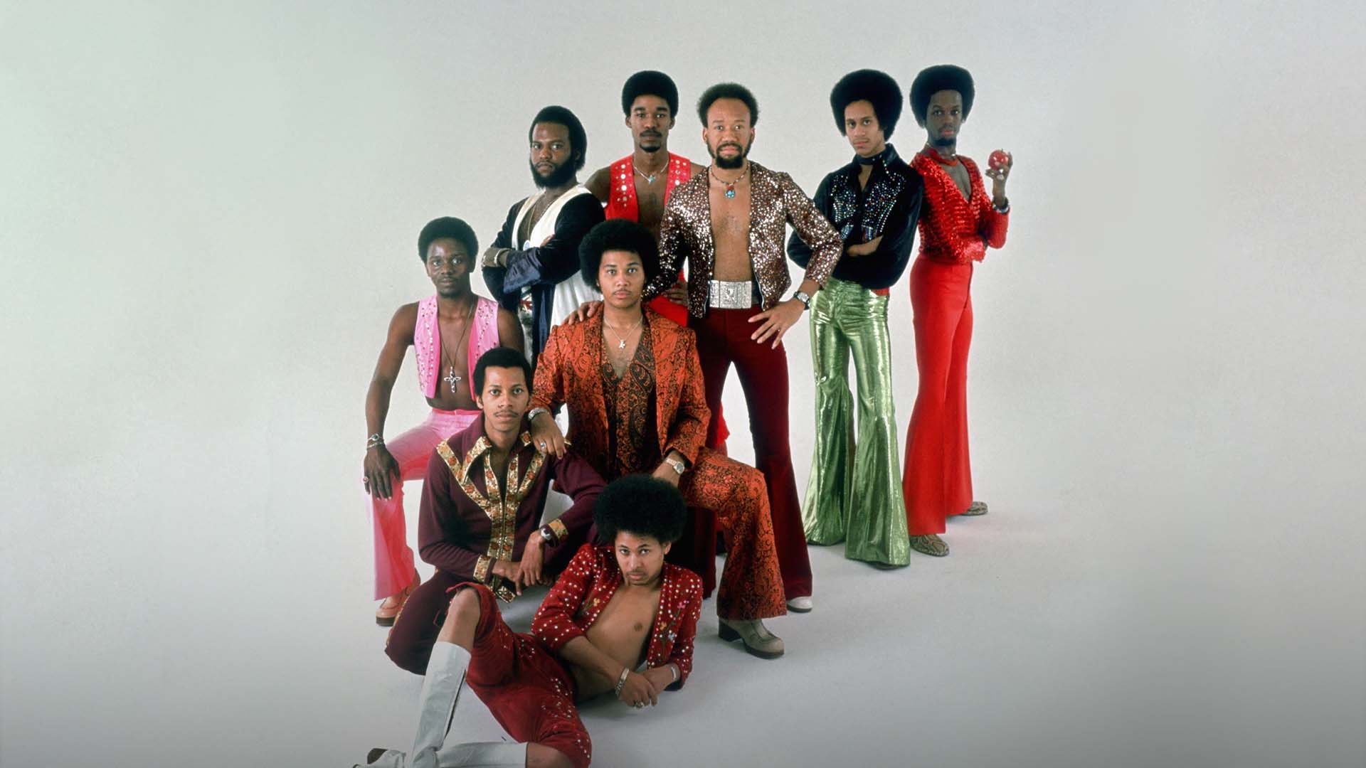 Earth, Wind & Fire Opens the 25th Festival